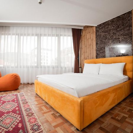 Hotel Denis Prizren Bagian luar foto