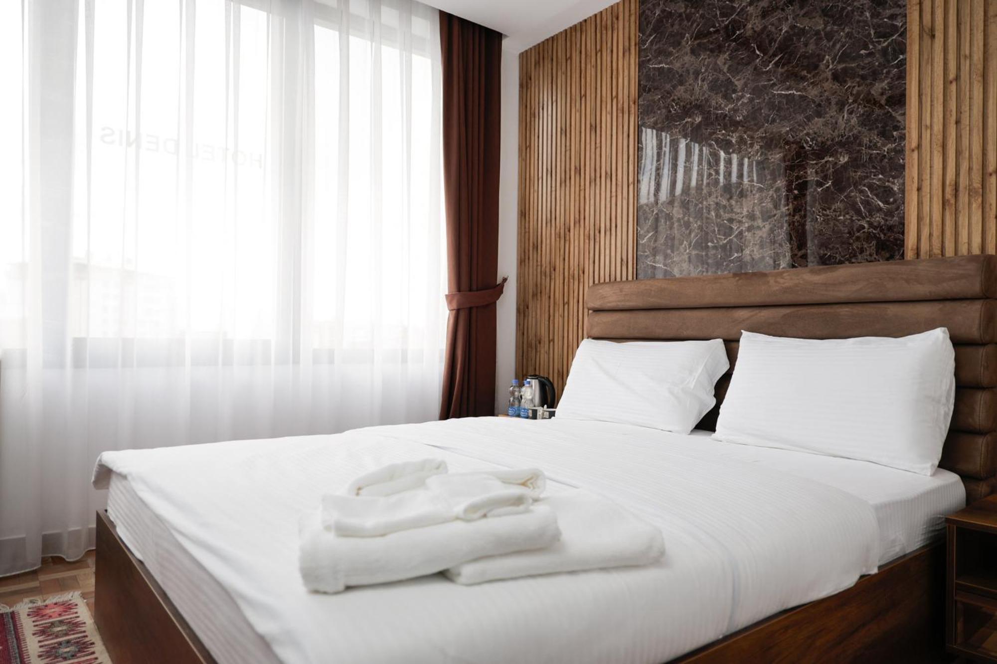 Hotel Denis Prizren Bagian luar foto