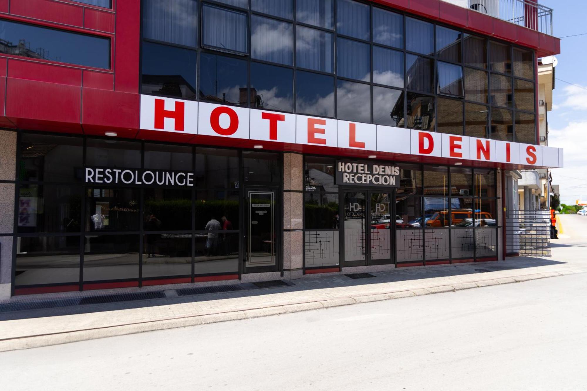 Hotel Denis Prizren Bagian luar foto
