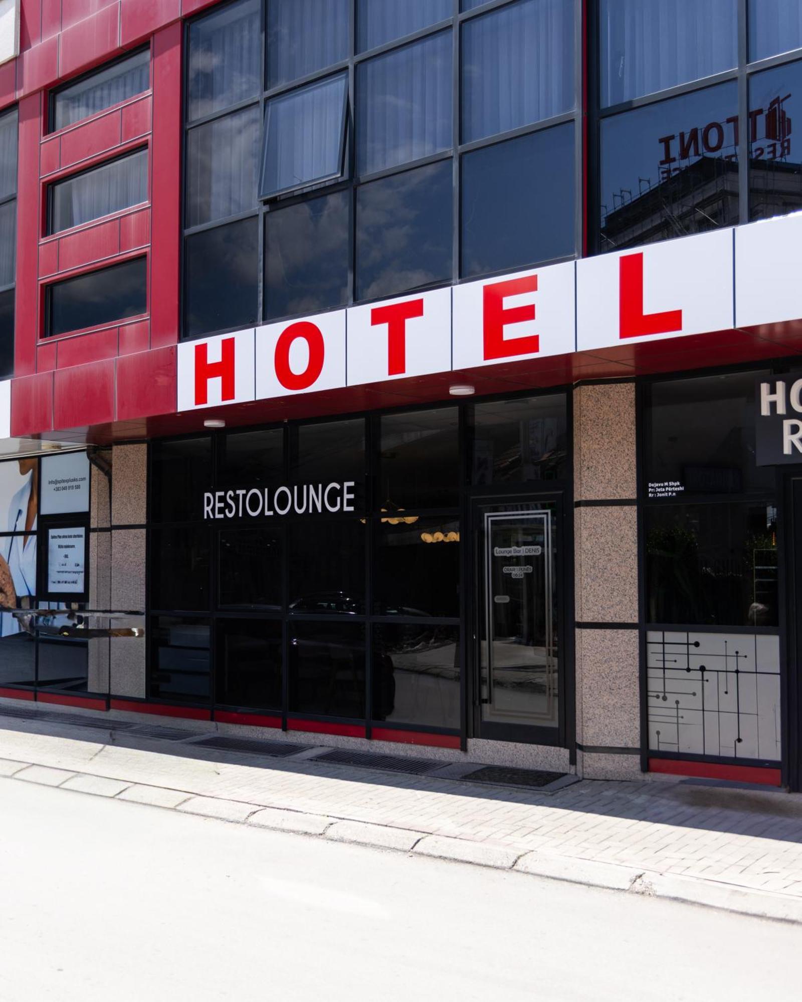 Hotel Denis Prizren Bagian luar foto