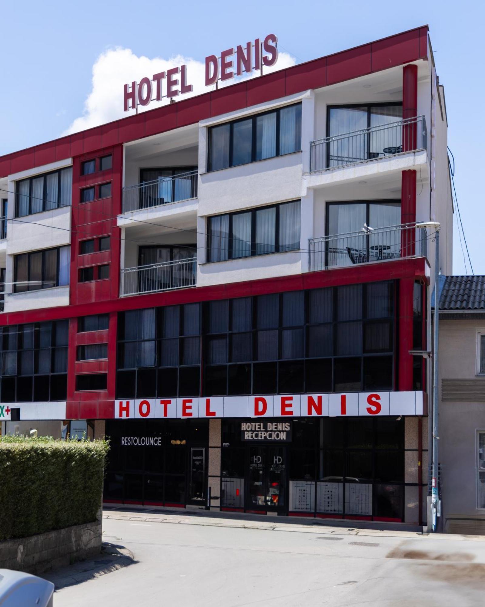 Hotel Denis Prizren Bagian luar foto
